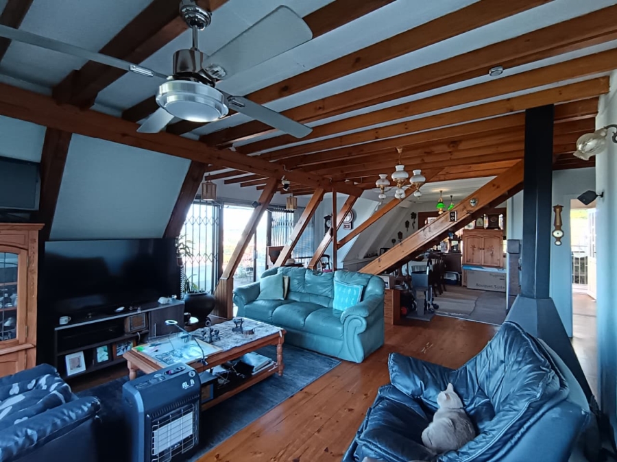 4 Bedroom Property for Sale in Amsterdamhoek Eastern Cape